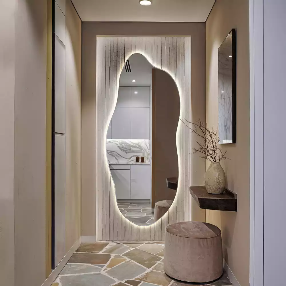 Stijlvolle spiegel met licht