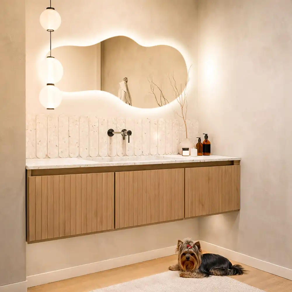 Asymmetrische led-spiegel voor aan de wand