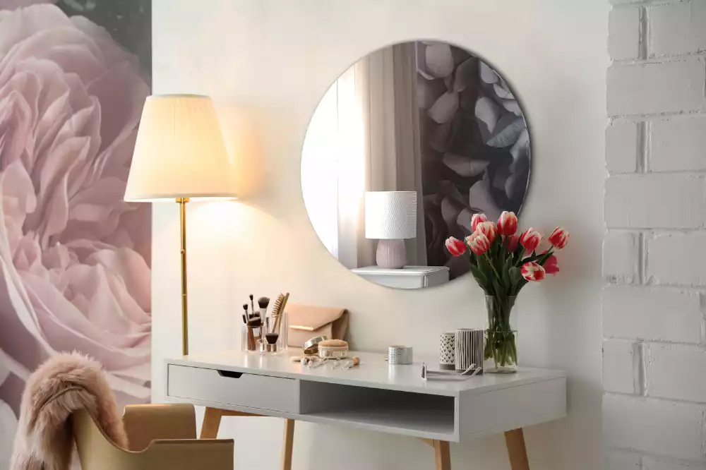 Ronde spiegel zonder rand muur