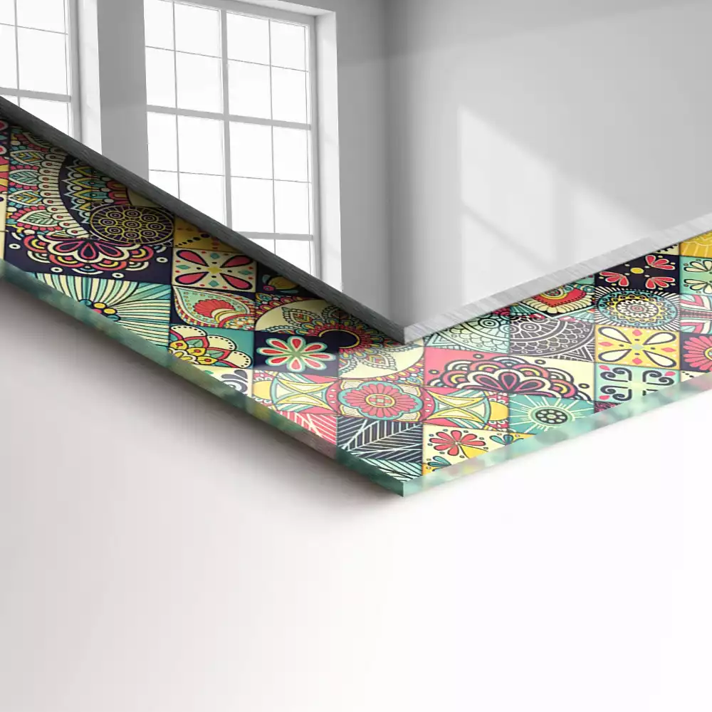 Rechthoekige spiegel met bedrukte lijst Kleurrijke patchworkpatronen