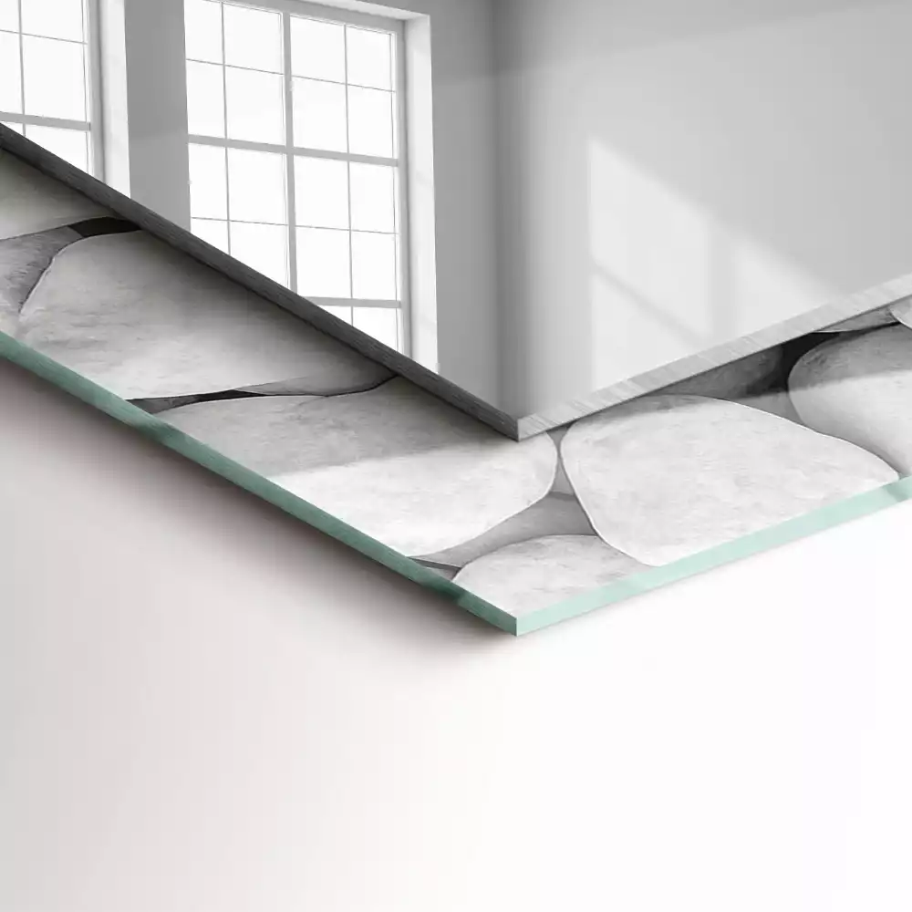 Rechthoekige spiegel met bedrukte lijst Witte gladde stenen