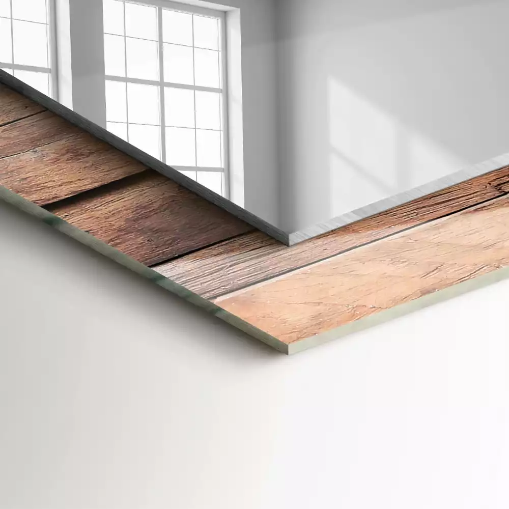 Rechthoekige spiegel met decoratie Houten paneelwand